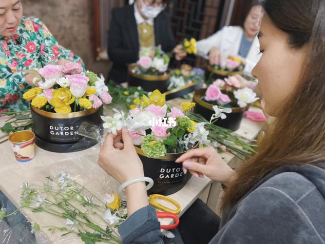 花艺沙龙|鲜花礼盒diy活动_花艺_diy_沙龙_鲜花_礼盒