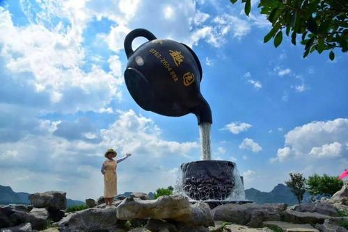 特价109元|9月5日英西峰林 网红粉黛乱子草 悬空大茶壶一天(赠送旅拍)