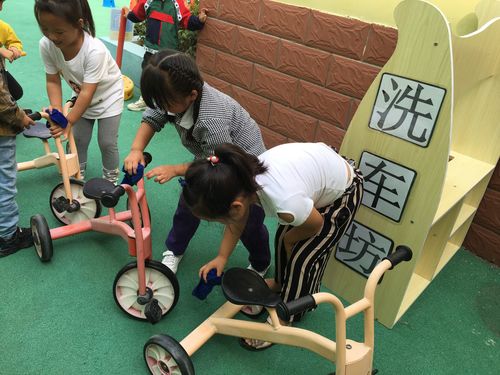 快乐骑行 伴我成长—杭州东路幼儿园大一班骑行区活动