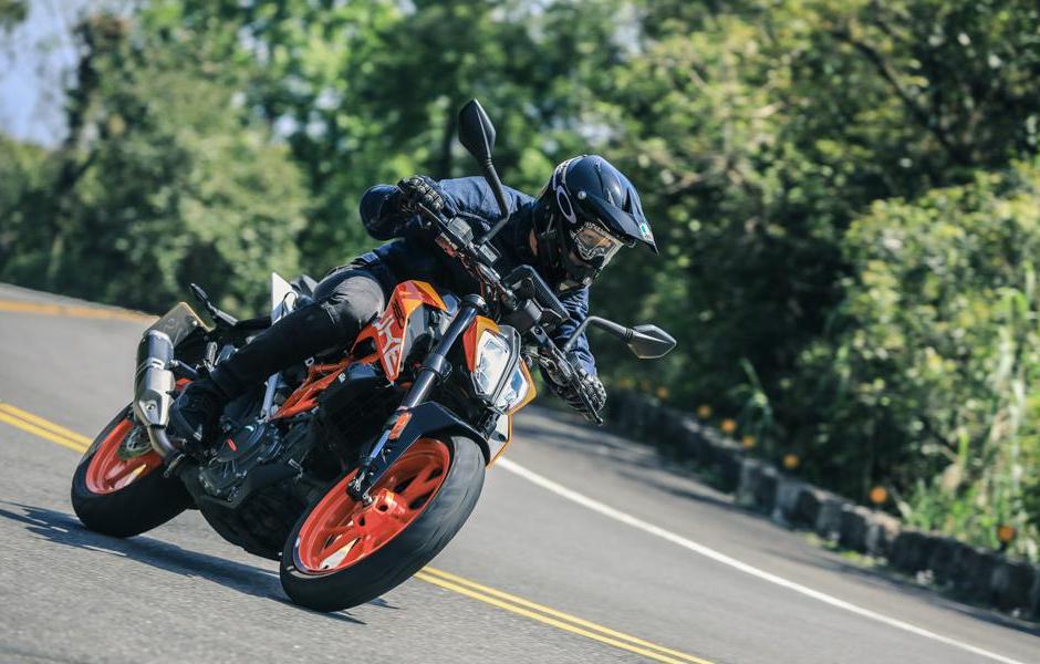 2021ktm390duke车主公认的三大优点与一大缺点
