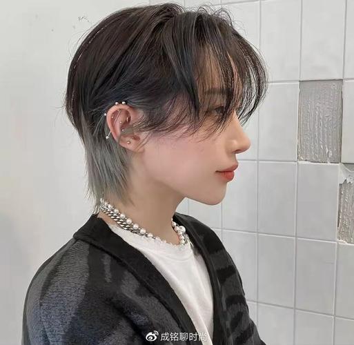 女生霸气又酷帅的三种发型时尚个性不失精致优雅大气潮范十足