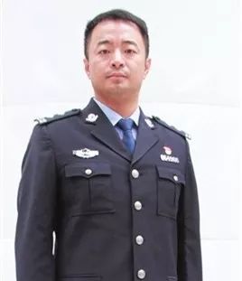 探寻深圳警队20最丨抓获扒窃嫌疑人最多的派出所所长