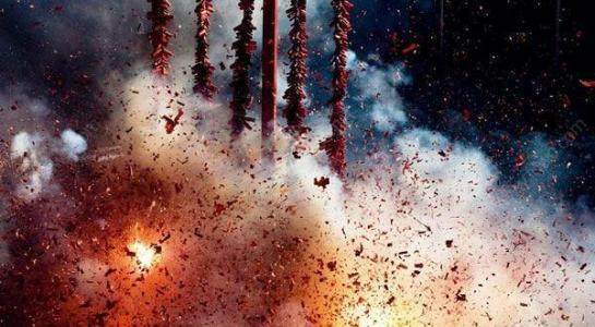 邻居生四个儿子却让村里人讨厌,后来犯事被抓村里人放鞭炮庆祝