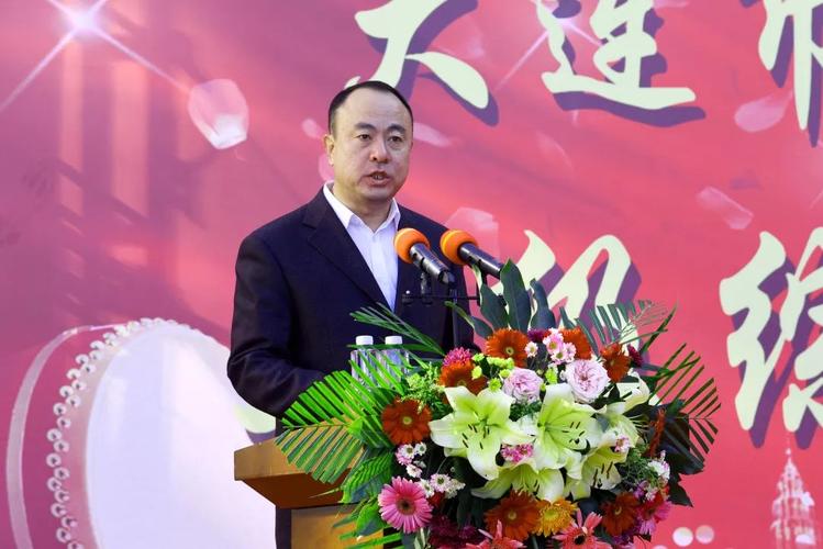 旅顺口区政府区长 冷雪峰最后,旅顺口区人大主任黄坚,旅顺口区人民