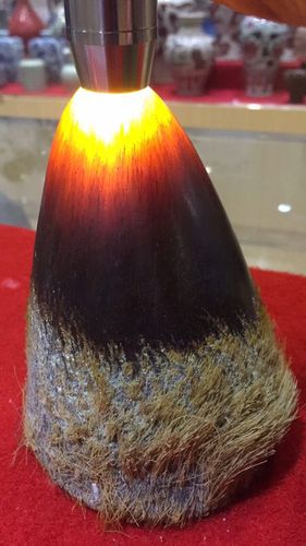 大家好,有谁知道那里收购明清时期的犀角?