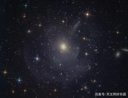 有违平庸原则——巨椭圆星系比银河系更容易出现技术