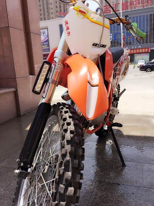 波速尔猎豹250,有意者直接看车