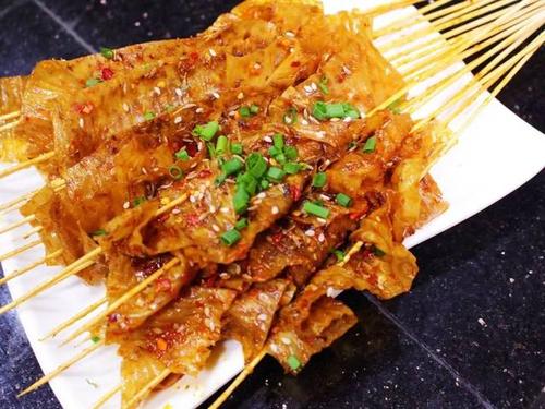 《人生一串》同款猪鼻筋!这家10年夜宵老字号带你颠覆赣州烧烤界