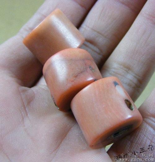 三包! 清代大孩儿面红珊瑚大筒珠三枚