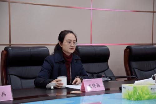 区委教育工委书记,区教委主任龙晓梅一行调研指导重庆