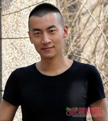 剃光头 刻痕让帅气大于2 光头男适用刻痕发型图片大全