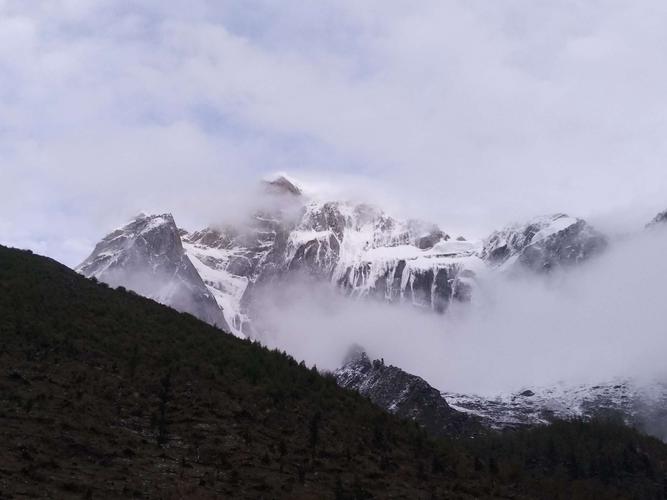 四姑娘山——幺妹峰