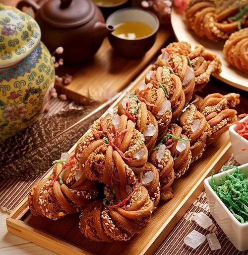 原创天津三绝之一十八街麻花最大的25斤一根酥到一捏就会碎