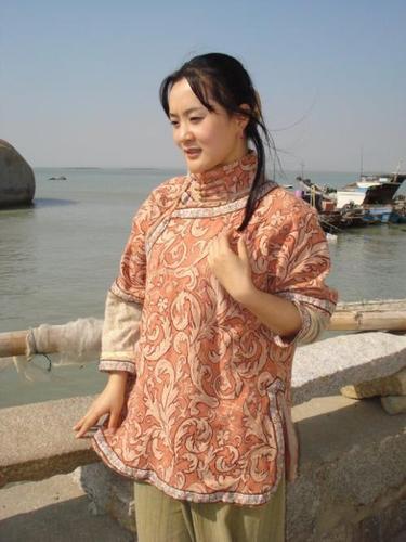 李佳蔚