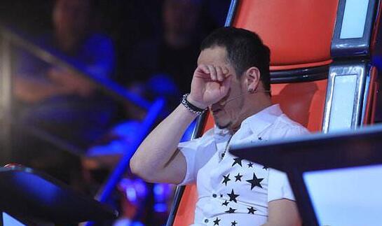 杨坤老婆白雪分手原因,45岁至今未婚背后心酸故事