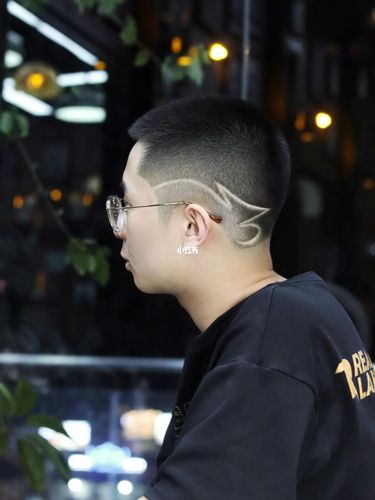 寸头77雕刻_雕刻_寸头_理发_潮流_潮流发型