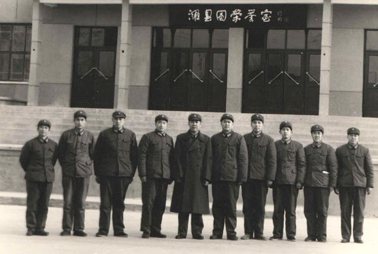 从入伍至任潍县团团长