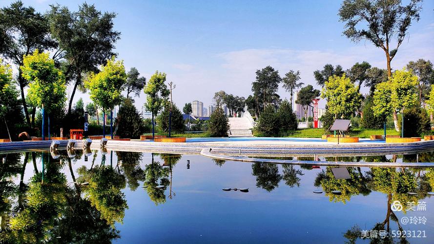 胭脂湖公园里繁花似锦(手机摄影)