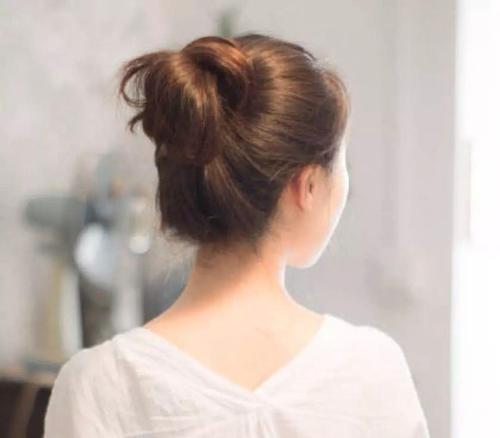 适合中发圆脸的发型图片女生头像