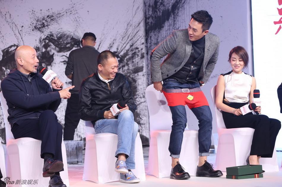 电影《罗曼蒂克消亡史》举行发布会,影片导演程耳,主演葛优,杜淳