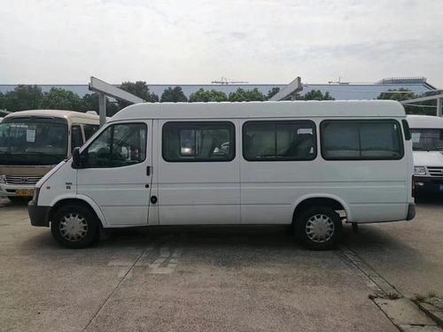 8t 长轴高顶普通型17座柴油 手动挡