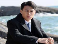 年轻时长相一般,老了却圈粉无数的4位男星,张晋上榜,只有他被封杀