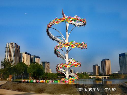 晨游松江新城五龙河公园