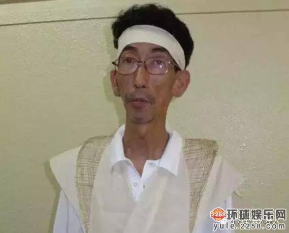 他是鹿鼎记胖头陀因解约没钱葬母梦想是给老婆买钻戒2