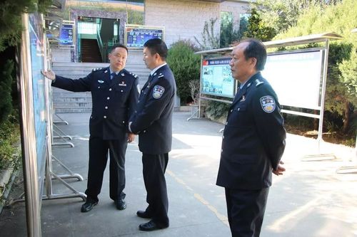 云南丽江警方  原标题:《田锐文副市长到永胜县公安局调研》