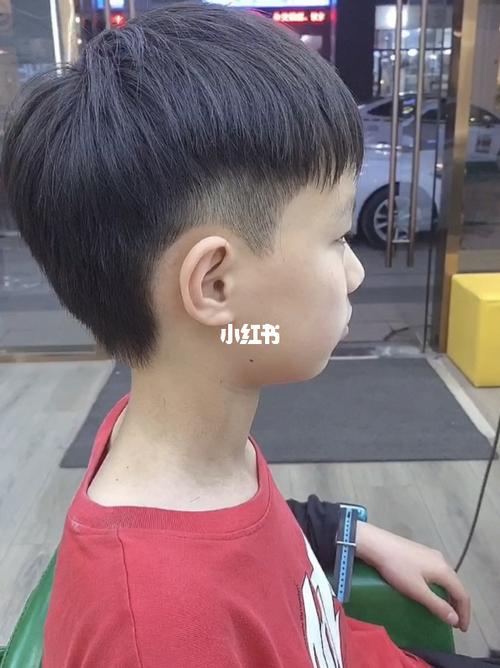 12岁小朋友被老师催剪发_小朋友_剪发_理发_宝贝嗨酷专业儿童理发馆