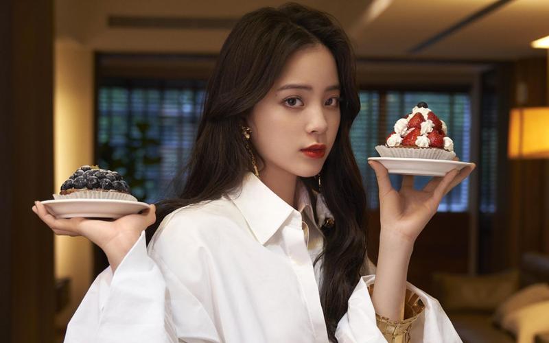 欧阳娜娜居家大片高清桌面壁纸