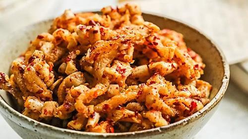 自制香辣萝卜干,简单三步,脆爽可口,香辣诱人,吃起来真下饭!