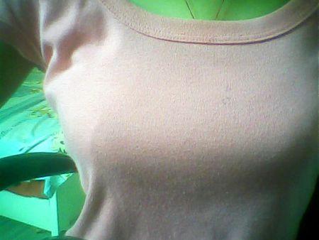 15岁的女孩这么大的胸 还会再长吗