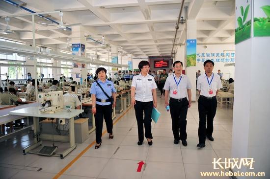 让阳光洒满狱园 社会各界代表探访河北省女子监狱