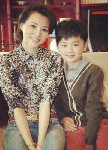 董卿的丈夫是谁47岁董卿感情生活曝光