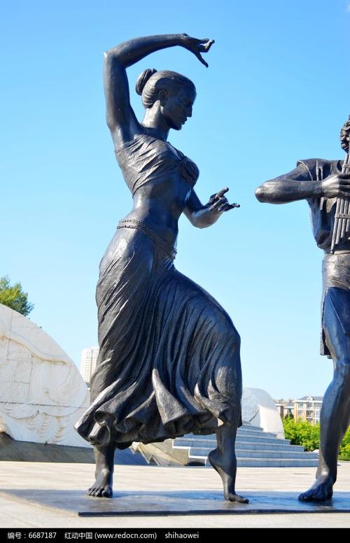 友谊和平春天雕塑舞蹈雕塑