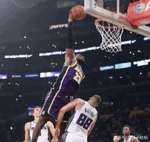 顶着大中锋贝恩斯,上演超高难度的隔扣,天赋炸裂!