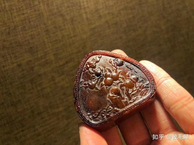 犀角鉴定一招就够了仿品绝对做不出来的纹理