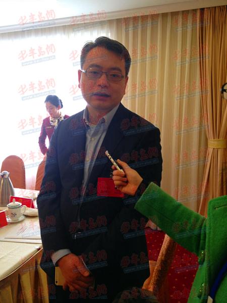 付捷在两会期间接受记者采访