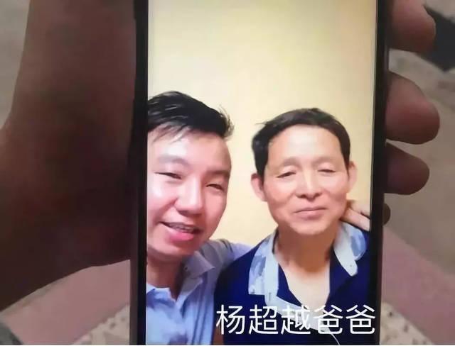 这些明星真会遗传,父母长相路人,他们却这么漂亮!