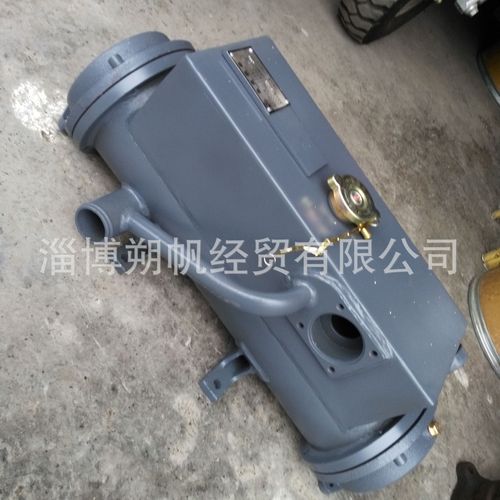 (1)发动机排出的废气的温度非常高,通过增压器的热传导会提高进气的