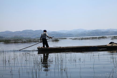 浪漫草海风景区