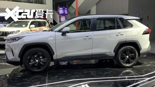 霸气时尚的一汽丰田rav4荣放,符合大众审美要求