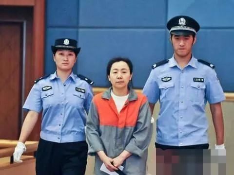 "谈起刘光明对整形的追求,协和医科大学整形美容外科博士,知名整形