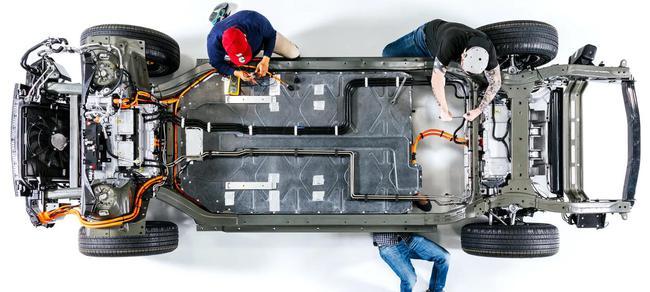 特斯拉最大的竞争对手rivian内部结构是怎样的