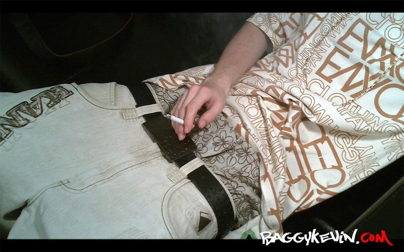 relaxing while sagging