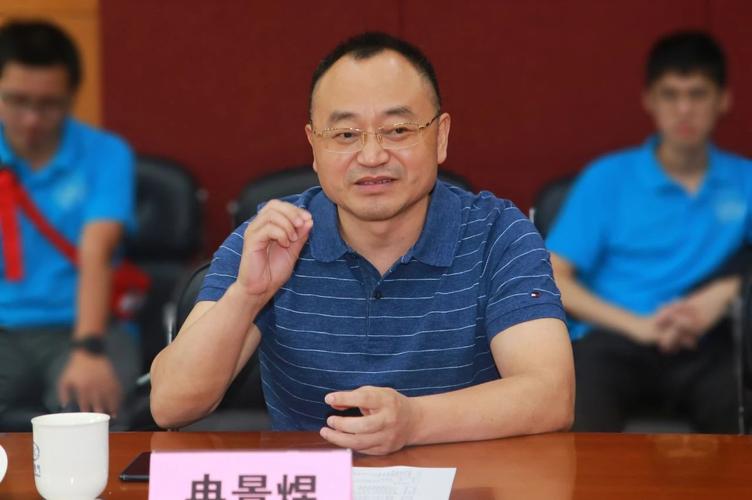 冉景煜在致辞中介绍了重庆大学建校经历和人才培养模式,回顾了重庆