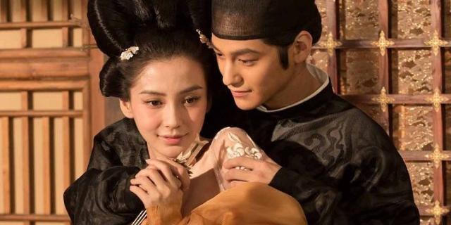 《狄仁杰之神都龙王》 angelababy陷四角恋 与金范暧昧床戏曝光