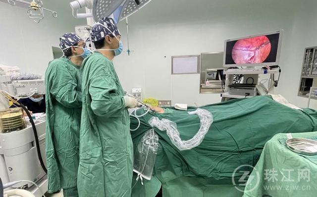 罗平县中医医院腹腔镜微创腹股沟疝修补手术破1300例
