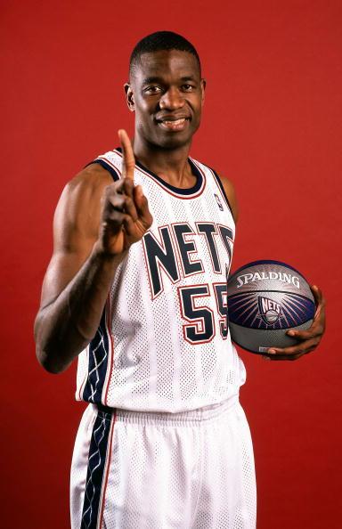 提到摇手指这个动作,相信很多球迷都会想到"非洲大山"穆托姆博,他在